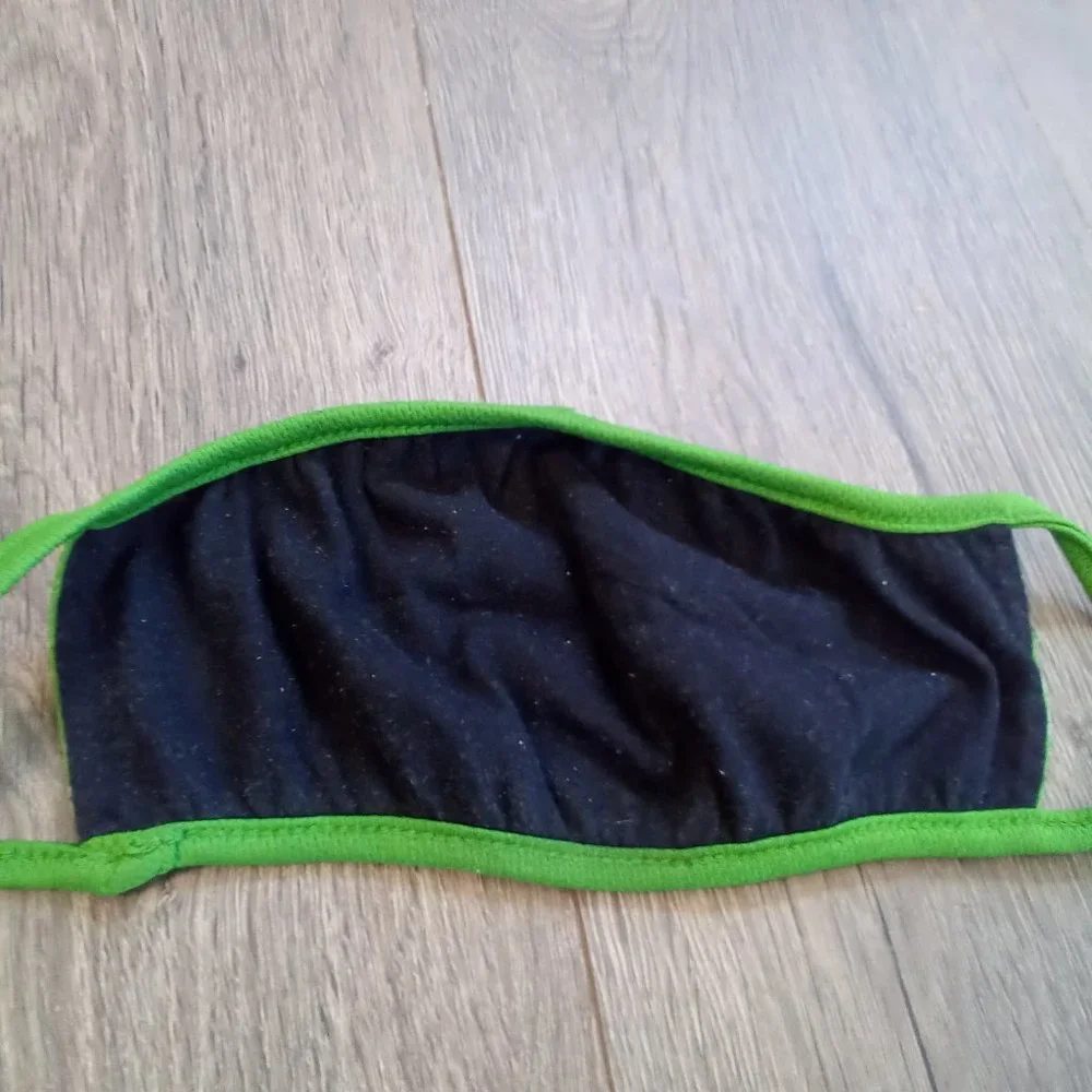 EUC UNISEX Publix face mask